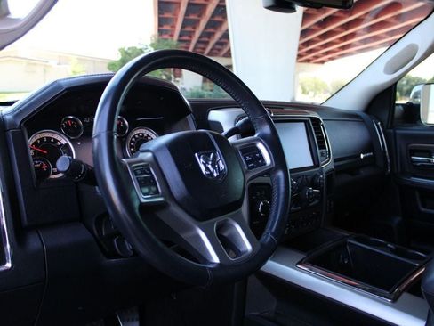 Used 2014 RAM 2500 Laramie w/ Convenience Group AWD/4WD image 10