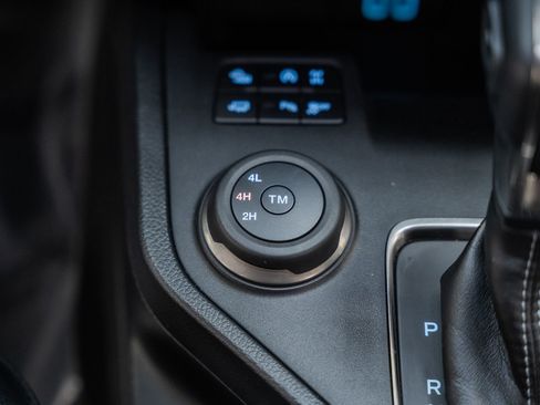 Certified 2019 Ford Ranger Lariat w/ Equipment Group 501A Mid image 34