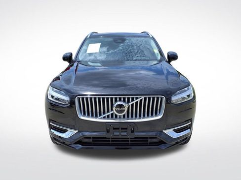Certified 2024 Volvo XC90 B6 Plus AWD/4WD image 2