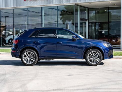 New 2025 Audi Q3 2.0T Premium image 4