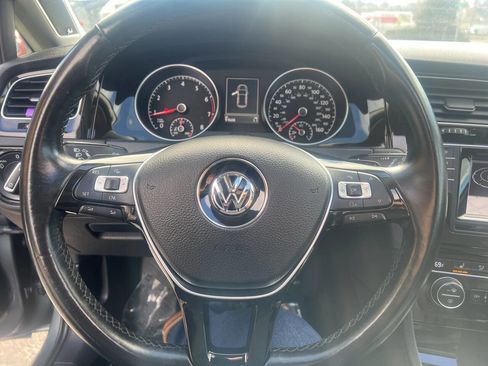 Used 2015 Volkswagen Golf SEL image 25
