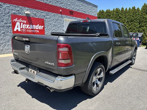 Used 2019 RAM 1500 Laramie AWD/4WD image 3