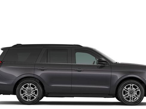 New 2026 Ford Expedition Active image 5