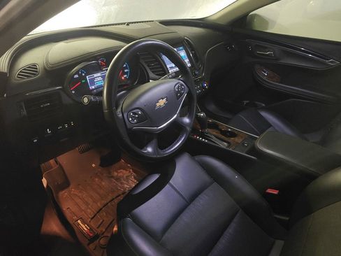 Used 2014 Chevrolet Impala LT w/ Convenience Package image 8