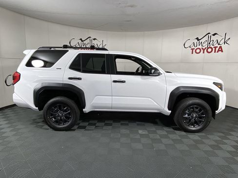 New 2026 Toyota 4Runner SR5 AWD/4WD image 8