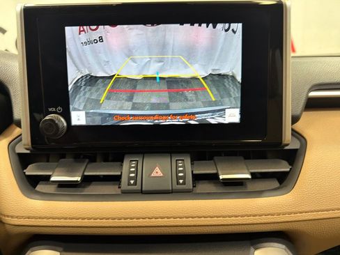 Used 2025 Toyota RAV4 XLE Premium AWD/4WD image 30