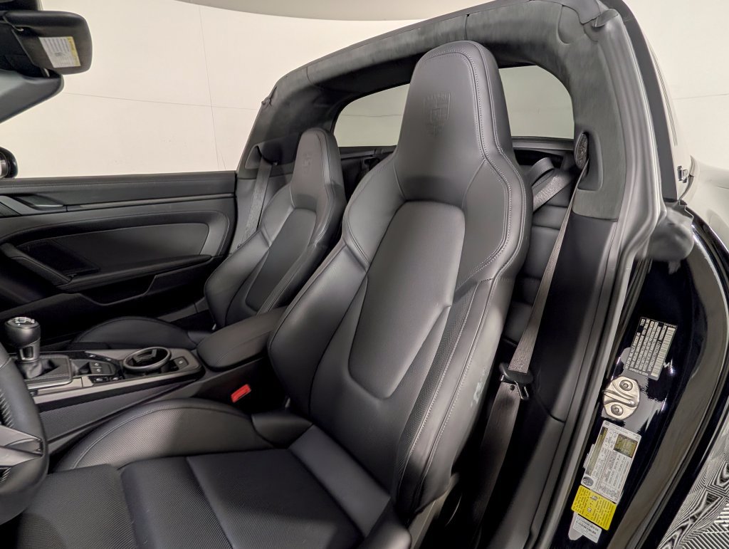 Certified 2023 Porsche 911 Targa 4 GTS AWD/4WD image 5
