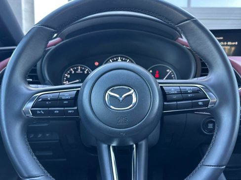Certified 2025 MAZDA MAZDA3 2.5 S Hatchback w/ Premium Pkg FWD image 23