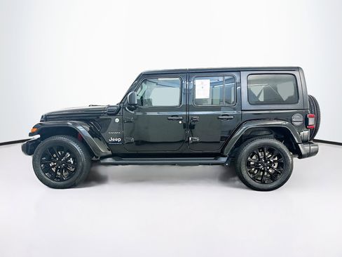 Used 2023 Jeep Wrangler Unlimited Sahara w/ Cold Weather Group AWD/4WD image 4