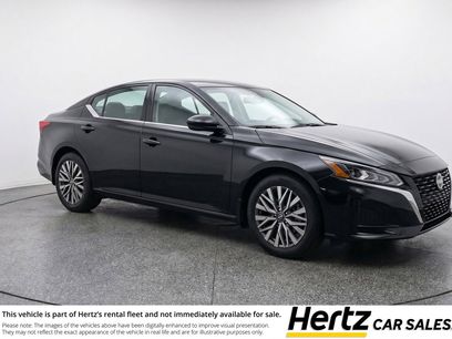 Used 2025 Nissan Altima 2.5 SV