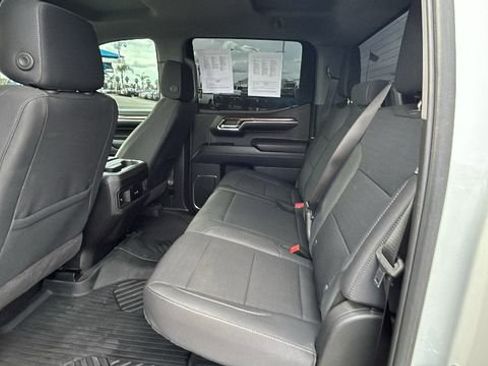 Used 2024 Chevrolet Silverado 1500 LT image 15