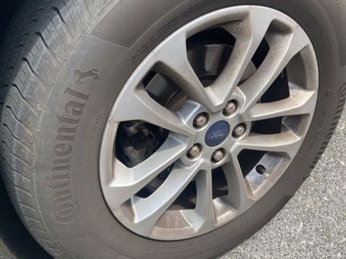 Used 2022 Ford Escape SE w/ Cold Weather Package image 22