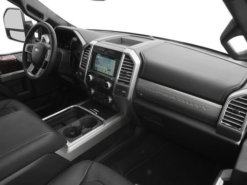 Used 2017 Ford F250 Platinum w/ FX4 Off-Road Package AWD/4WD image 43