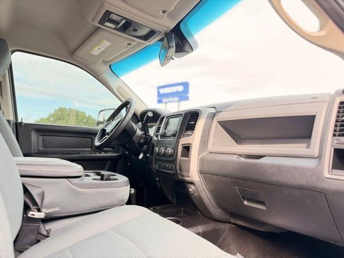 Used 2016 RAM 2500 Tradesman w/ Chrome Appearance Group AWD/4WD image 30