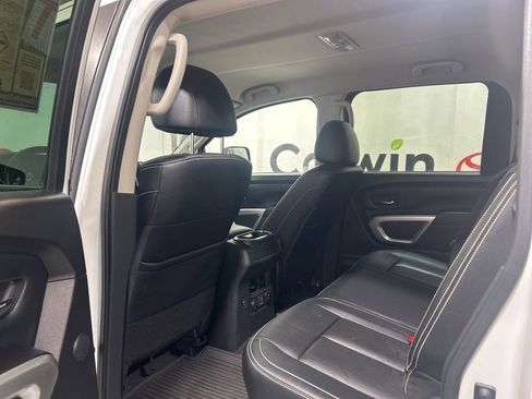 Used 2019 Nissan Titan PRO-4X AWD/4WD image 17