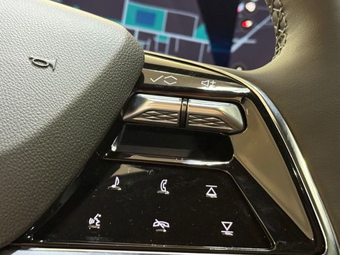 New 2026 Cadillac Vistiq Sport image 30