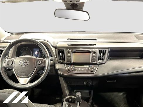 Used 2017 Toyota RAV4 XLE AWD/4WD image 31