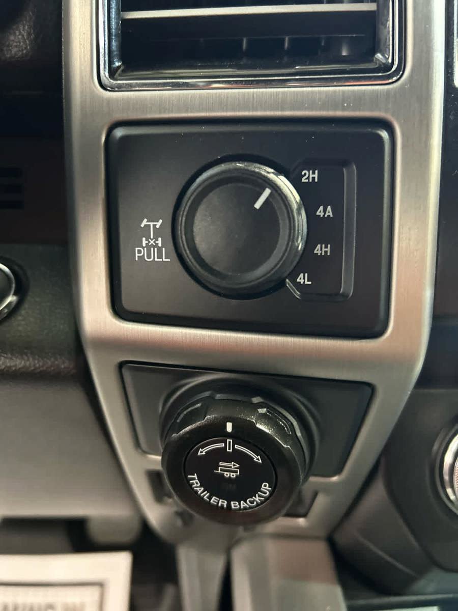 Used 2020 Ford F150 Platinum w/ Equipment Group 701A Luxury AWD/4WD image 8