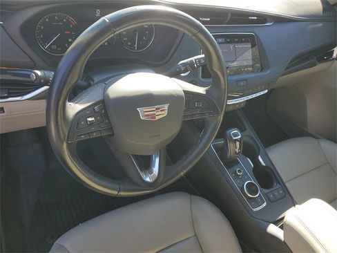 Used 2019 Cadillac XT4 Premium Luxury w/ Cold Weather Package image 18