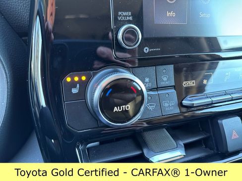 Certified 2021 Toyota Highlander XLE image 45