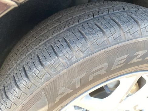 Used 2024 Chrysler Pacifica Touring-L FWD image 20