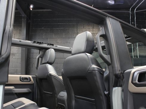 Used 2022 Ford Bronco Wildtrak image 60