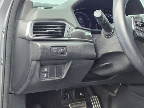 Used 2018 Honda Accord Sport image 17