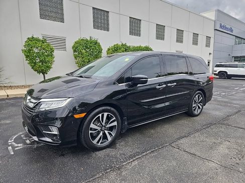 Used 2019 Honda Odyssey Elite image 2