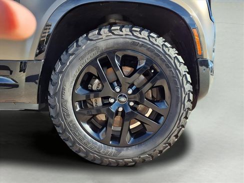 Used 2020 Land Rover Defender 110 X image 9