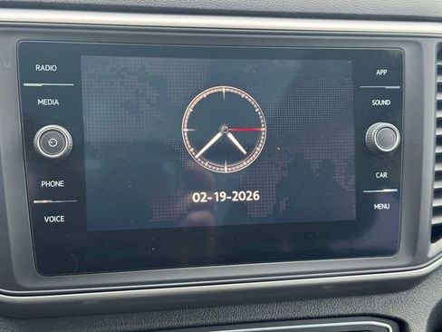 Used 2020 Volkswagen Atlas Cross Sport SE w/ Panoramic Sunroof Package image 33