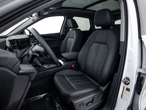 New 2025 Audi Q5 Premium Plus image 15