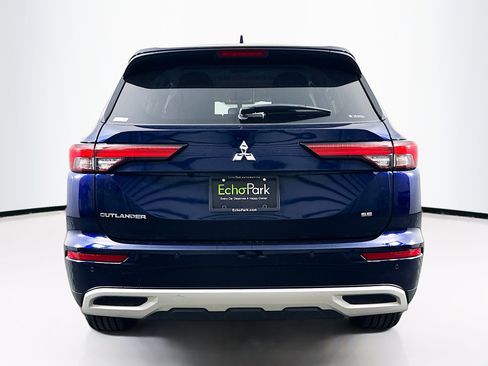 Used 2024 Mitsubishi Outlander SE AWD/4WD image 7