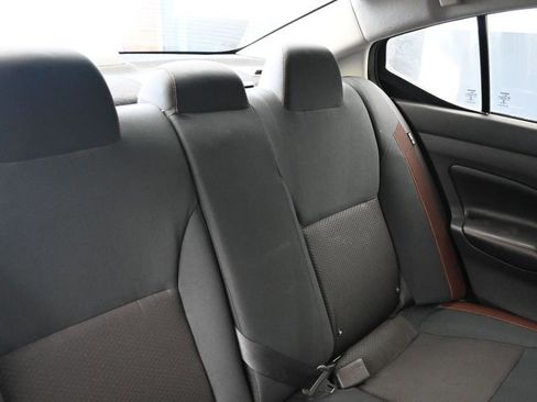 Used 2020 Nissan Versa SR FWD image 14