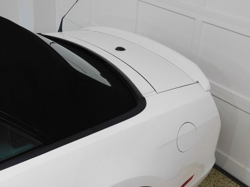 Used 2013 Ford Mustang GT Premium image 37