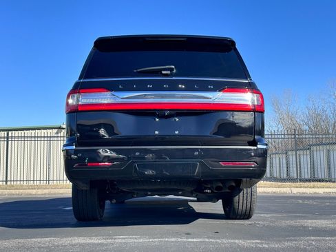 Used 2020 Lincoln Navigator L Reserve w/ Equipment Group 208A Reserve image 5