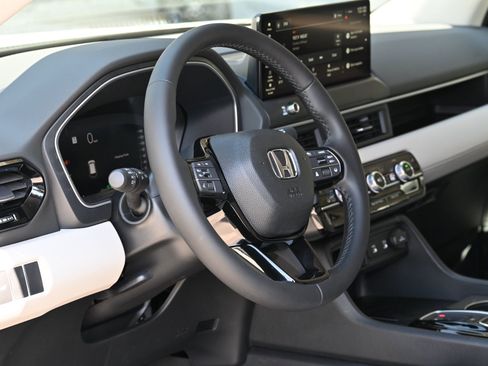 New 2026 Honda Pilot EX-L image 14