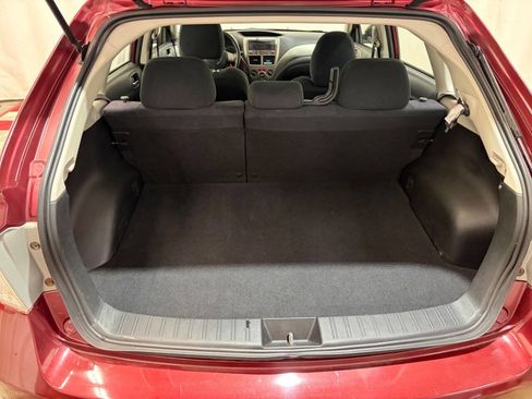 Used 2010 Subaru Impreza 2.5i Premium image 10