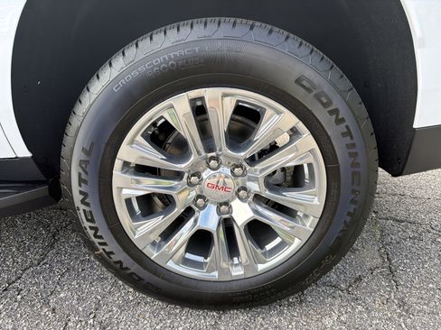 New 2026 GMC Yukon Denali RWD image 21
