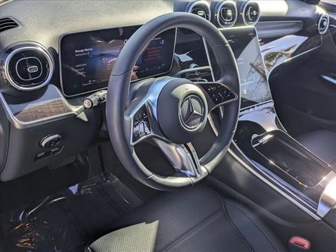 Certified 2025 Mercedes-Benz GLC 300 image 10