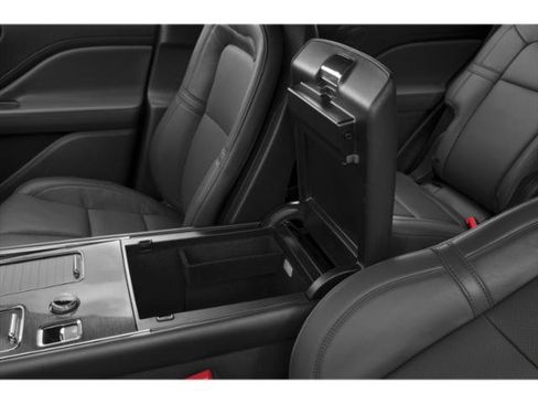 Used 2023 Lincoln Aviator Reserve w/ Jet Package AWD/4WD image 14