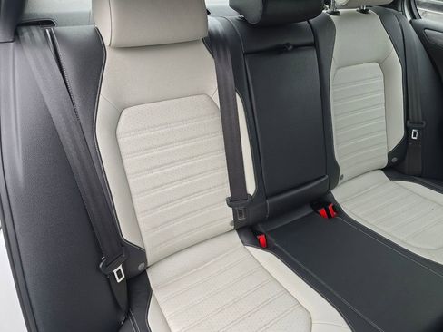Used 2016 Volkswagen Jetta Sport FWD image 24