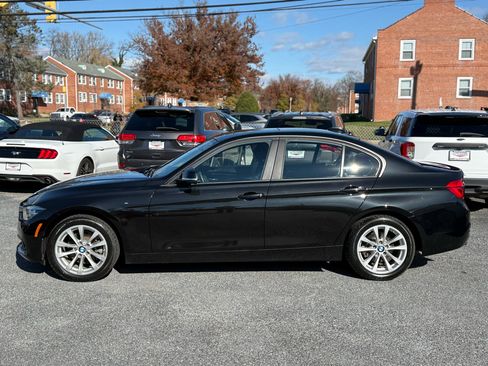 Used 2018 BMW 320i xDrive Sedan w/ Convenience Package image 6