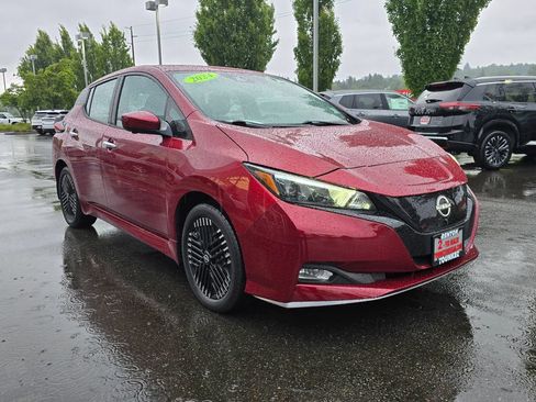Used 2024 Nissan Leaf SV Plus FWD image 3