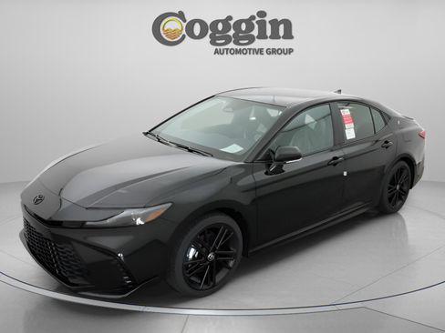 New 2026 Toyota Camry Hybrid image 3