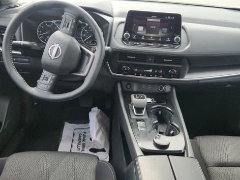 Used 2026 Nissan Rogue SV image 11