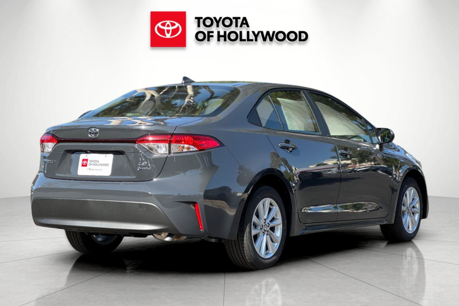 New 2027 Toyota Corolla LE w/ LE Premium Package FWD image 4