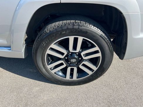 Used 2022 Toyota 4Runner Limited AWD/4WD image 14