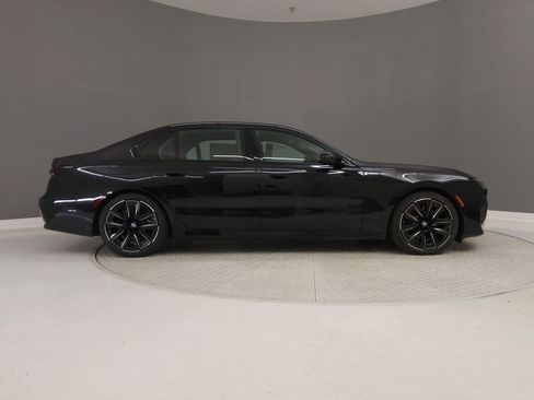 New 2026 BMW 740i w/ Premium Package image 6