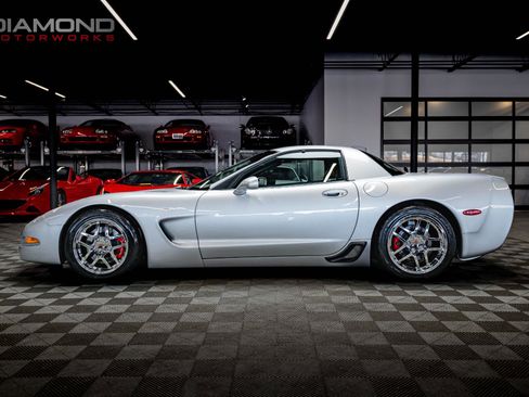 Used 2002 Chevrolet Corvette Z06 w/ Memory Pkg image 12