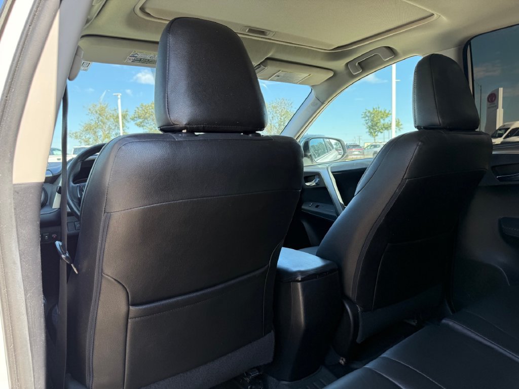 Used 2015 Toyota RAV4 XLE FWD image 18